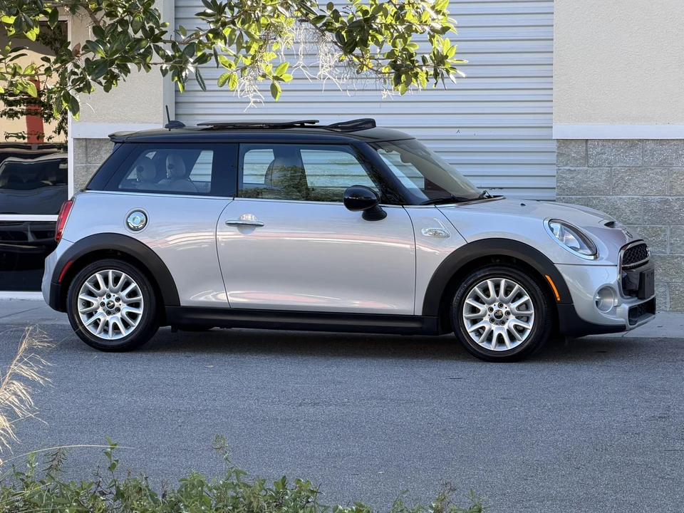 2014 Mini Mini Cooper S 3rd Gen - Image 16 of 31