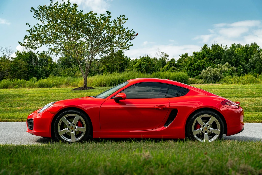 2014 Porsche 981 Cayman S - Image 2 of 31