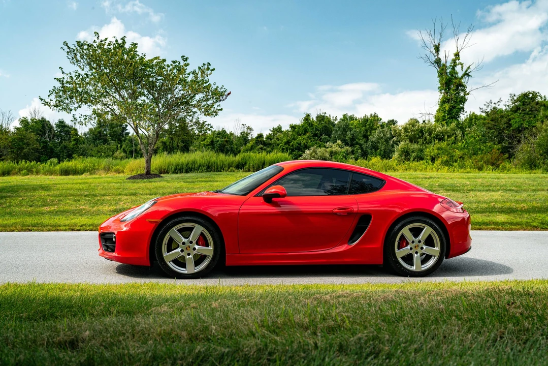 2014 Porsche 981 Cayman S - Image 4 of 31
