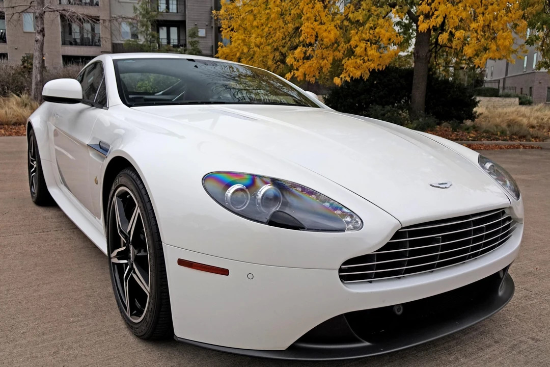 2016 Aston Martin V8 Vantage (2006-2017) - Image 5 of 31