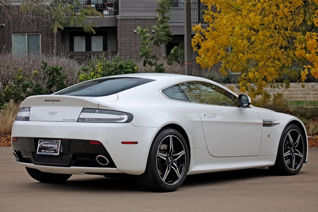 2016 Aston Martin V8 Vantage (2006-2017) - Image 9 of 31