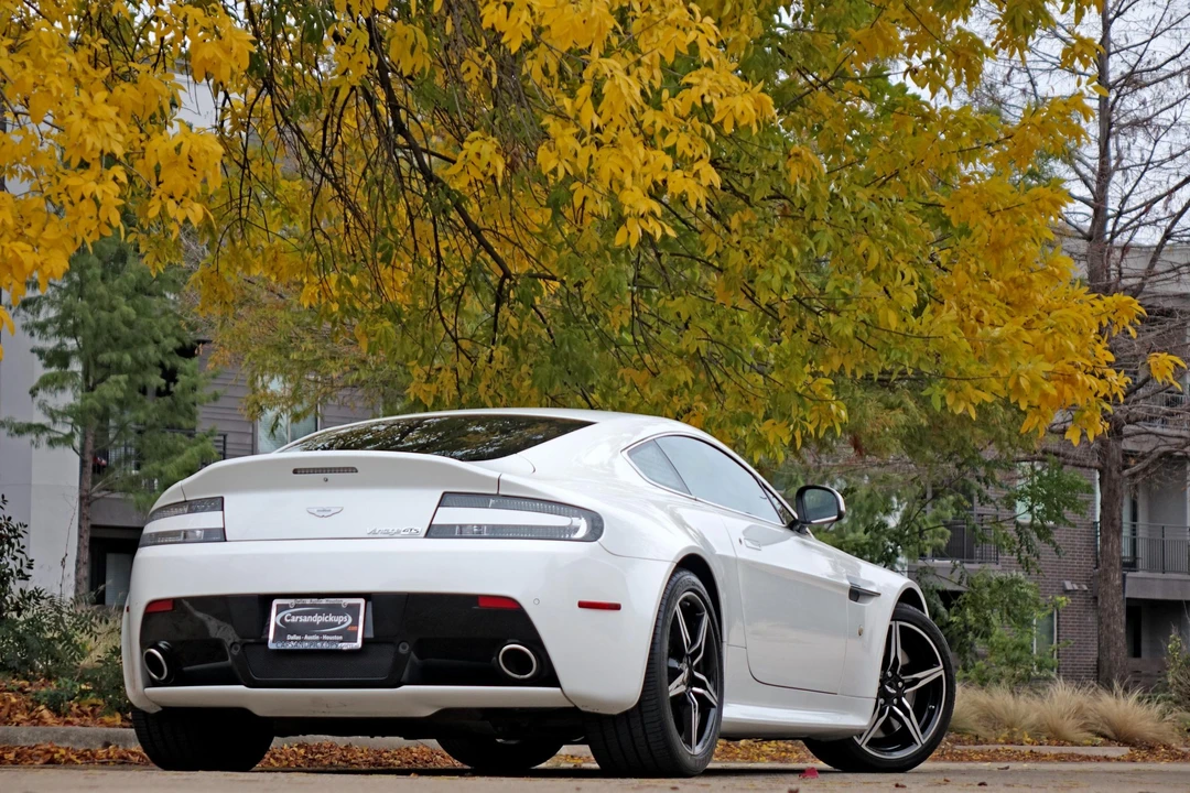2016 Aston Martin V8 Vantage (2006-2017) - Image 10 of 31