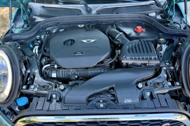 2016 Mini Mini Cooper S 3rd Gen - Image 6 of 7