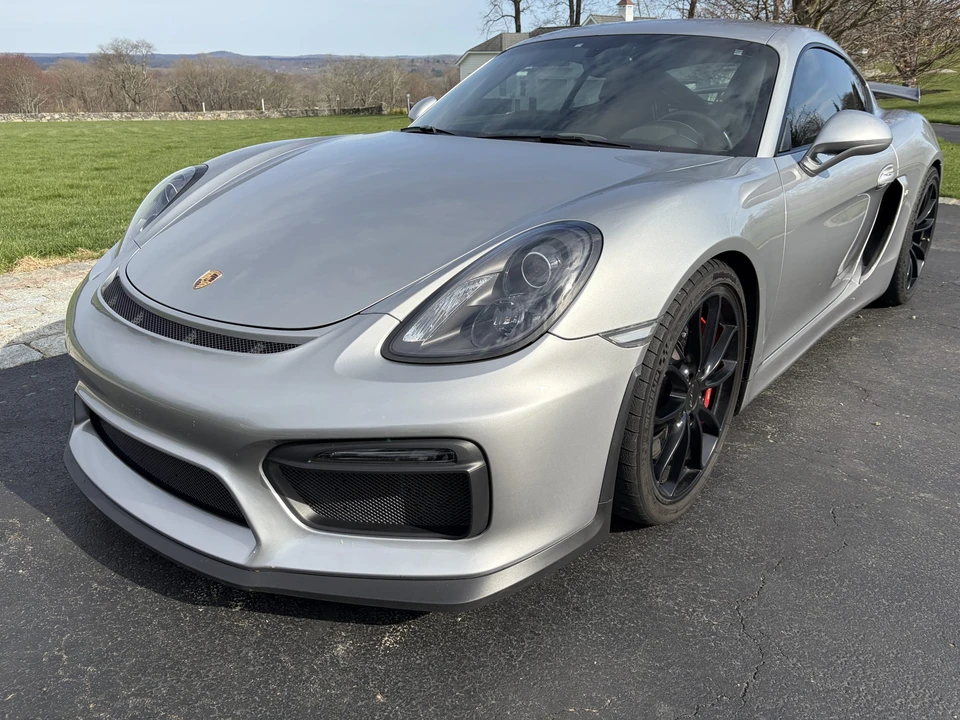 2016 Porsche 981 Cayman GT4 - Image 3 of 31