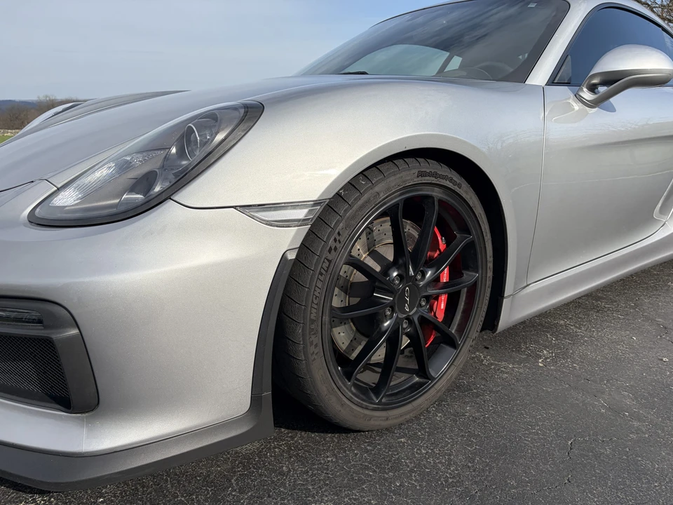 2016 Porsche 981 Cayman GT4 - Image 18 of 31