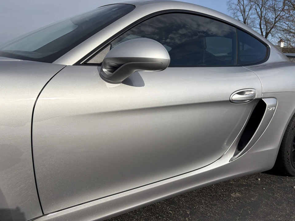 2016 Porsche 981 Cayman GT4 - Image 19 of 31