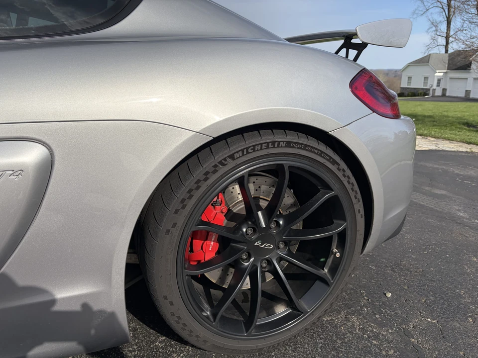 2016 Porsche 981 Cayman GT4 - Image 21 of 31