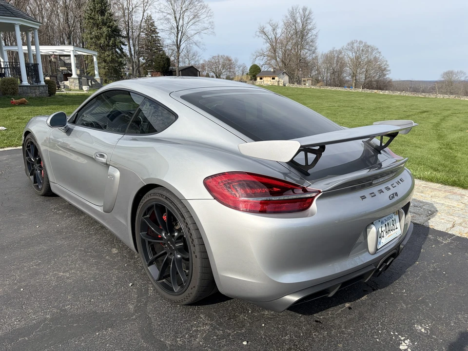 2016 Porsche 981 Cayman GT4 - Image 12 of 31