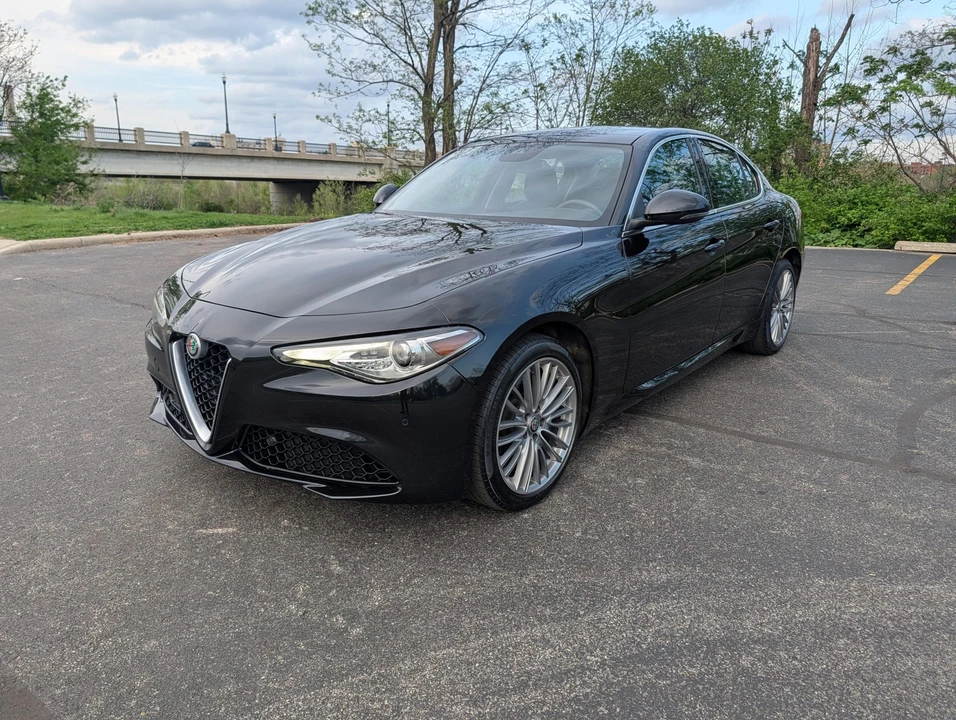 2017 Alfa Romeo Giulia - Image 3 of 31