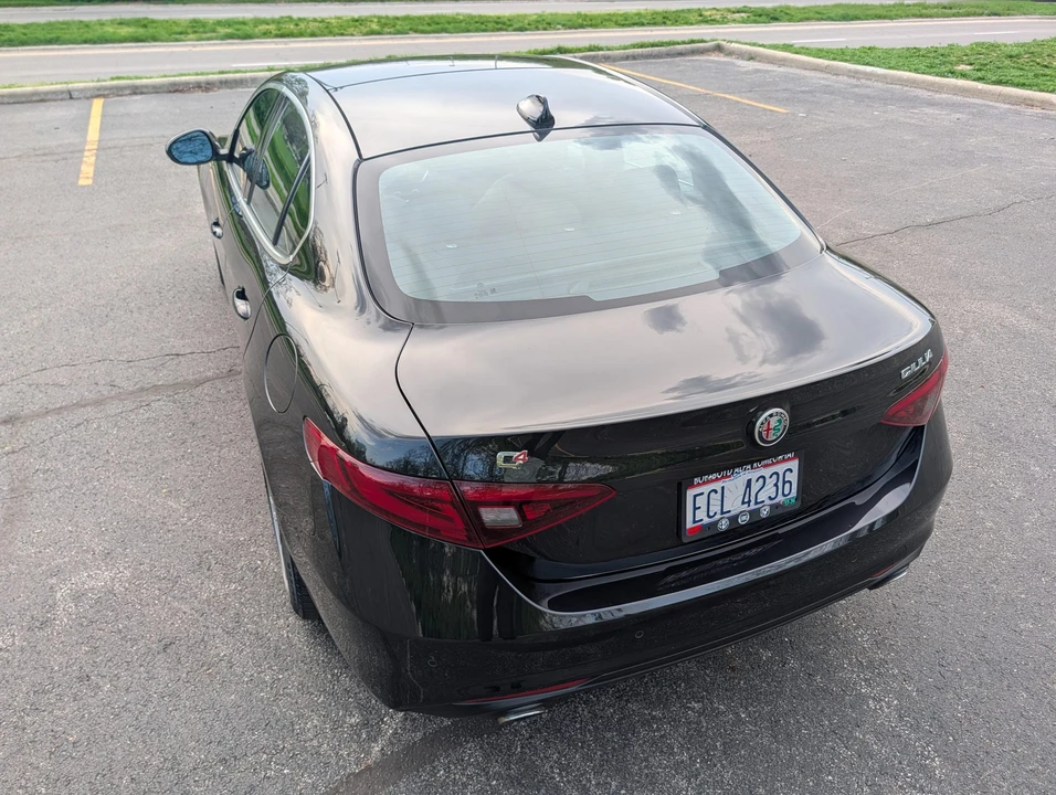 2017 Alfa Romeo Giulia - Image 10 of 31