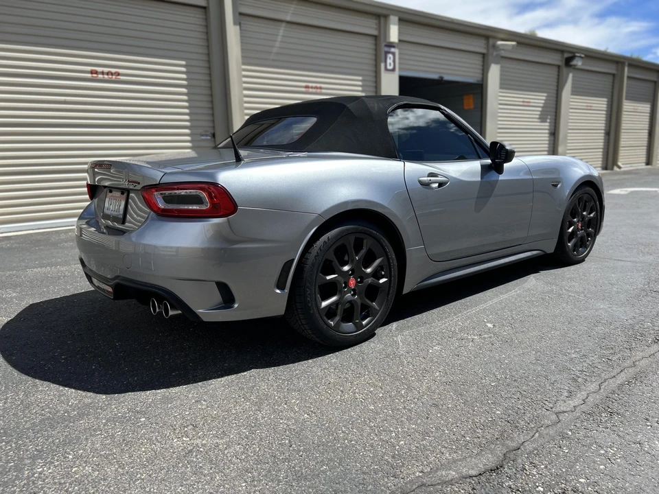 2017 Fiat 124 Spider - Image 14 of 31