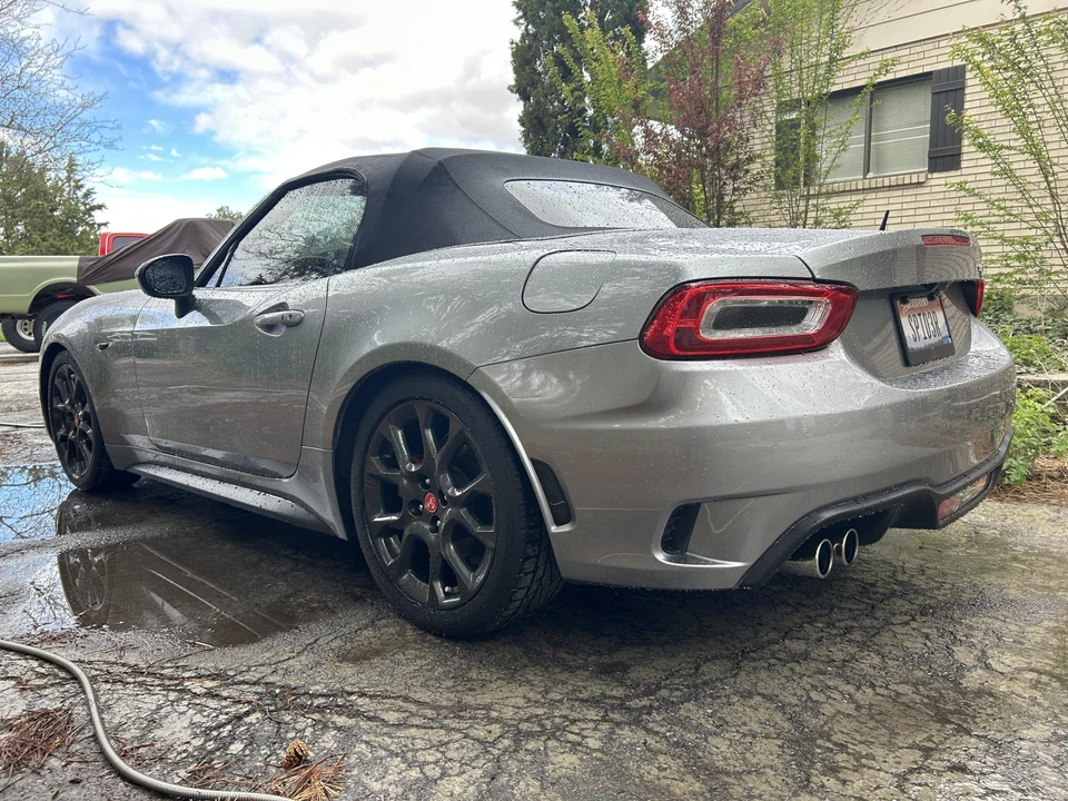 2017 Fiat 124 Spider - Image 17 of 31