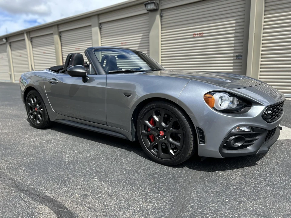 2017 Fiat 124 Spider - Image 8 of 31