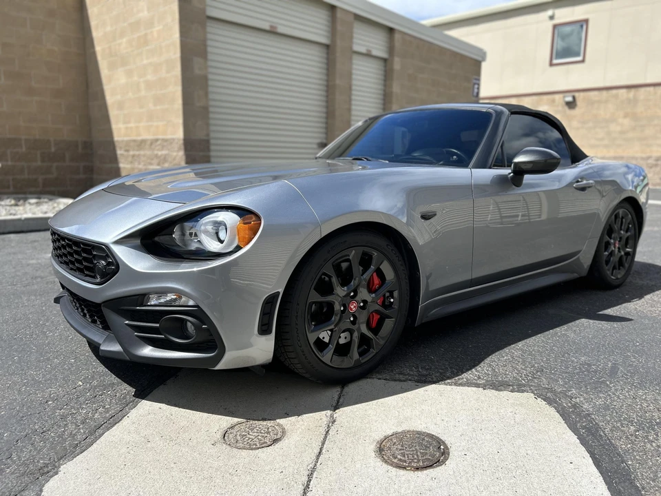 2017 Fiat 124 Spider - Image 11 of 31