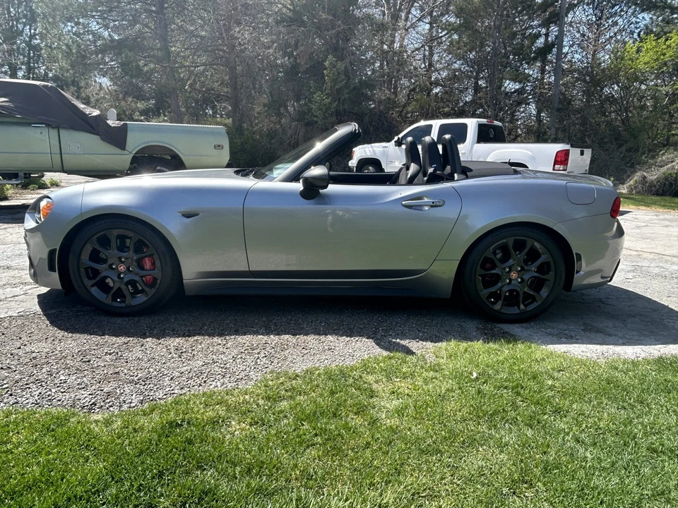 2017 Fiat 124 Spider - Image 28 of 31
