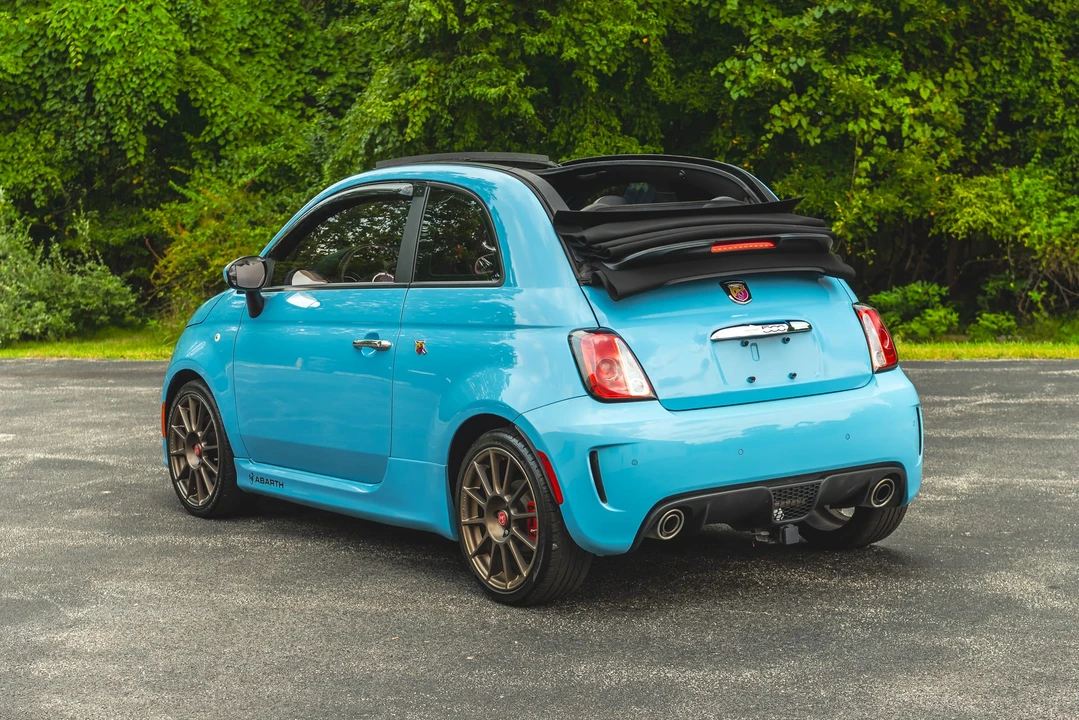 2017 Fiat Abarth 500 - Image 17 of 31