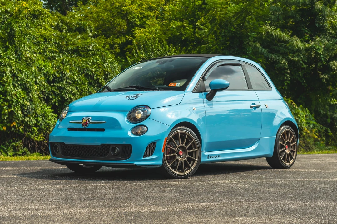 2017 Fiat Abarth 500 - Image 5 of 31
