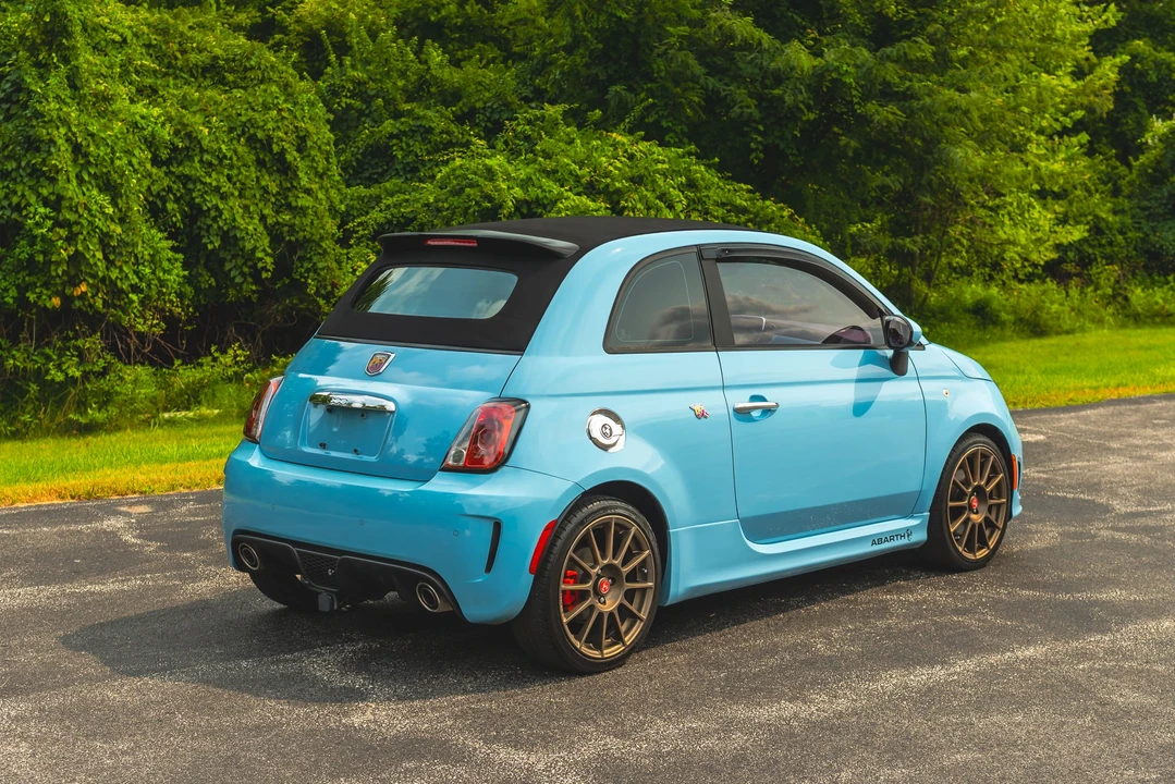 2017 Fiat Abarth 500 - Image 28 of 31