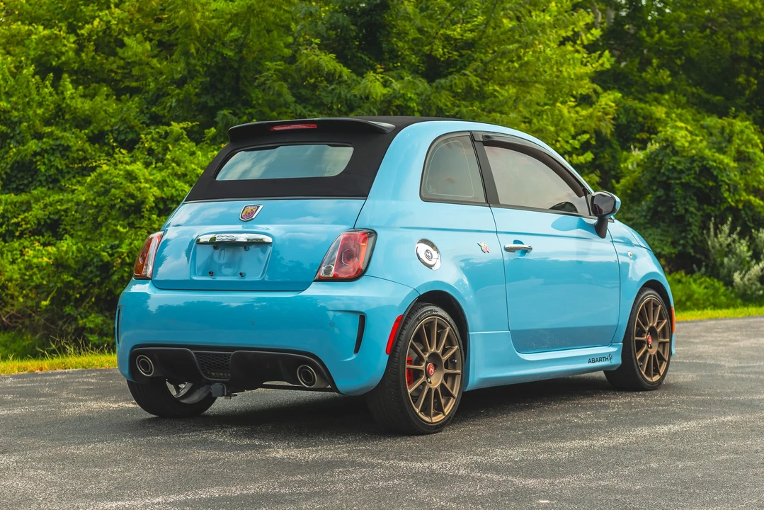 2017 Fiat Abarth 500 - Image 24 of 31