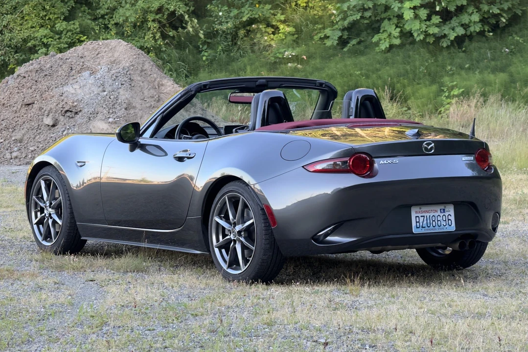 2018 Mazda ND MX-5 Miata - Image 7 of 31