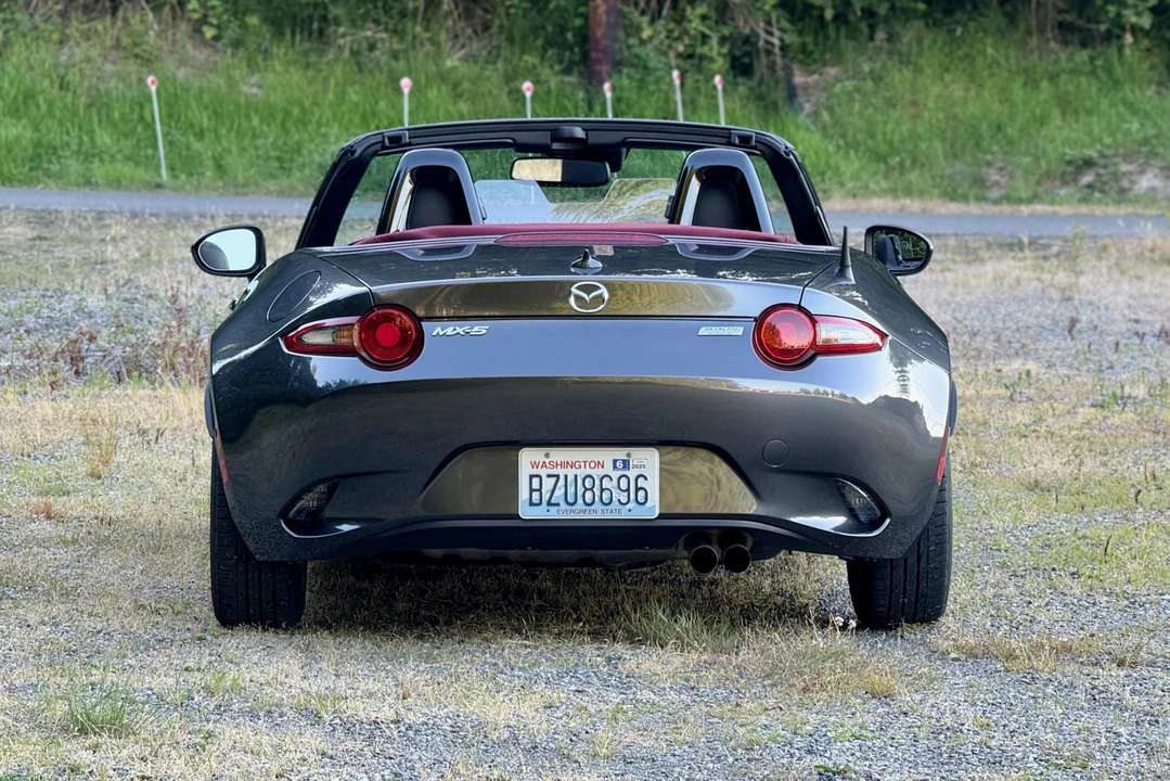 2018 Mazda ND MX-5 Miata - Image 25 of 31