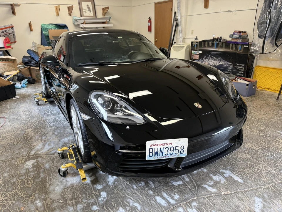 2018 Porsche 718 Cayman - Image 26 of 31