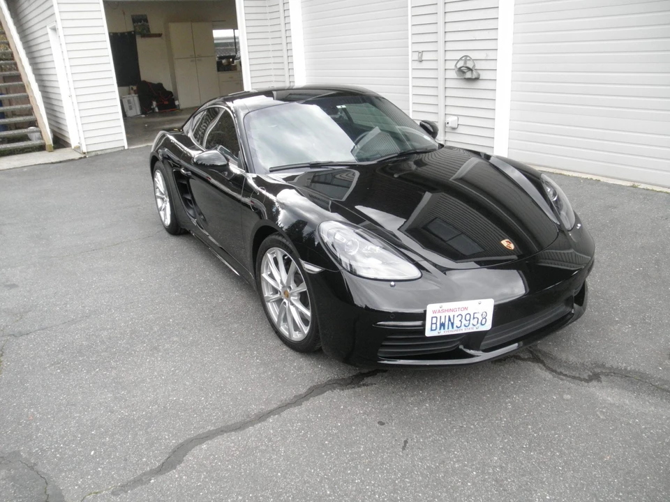 2018 Porsche 718 Cayman - Image 8 of 31