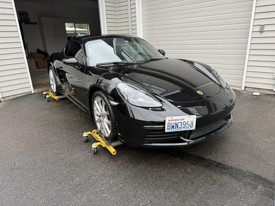 2018 Porsche 718 Cayman - Image 25 of 31