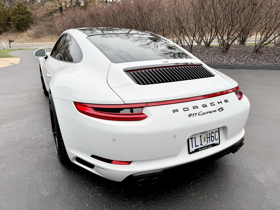 2018 Porsche 991 Carrera 4S - Image 12 of 31
