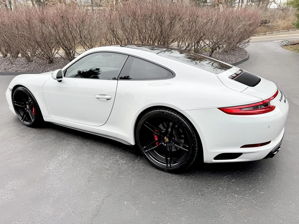 2018 Porsche 991 Carrera 4S - Image 10 of 31