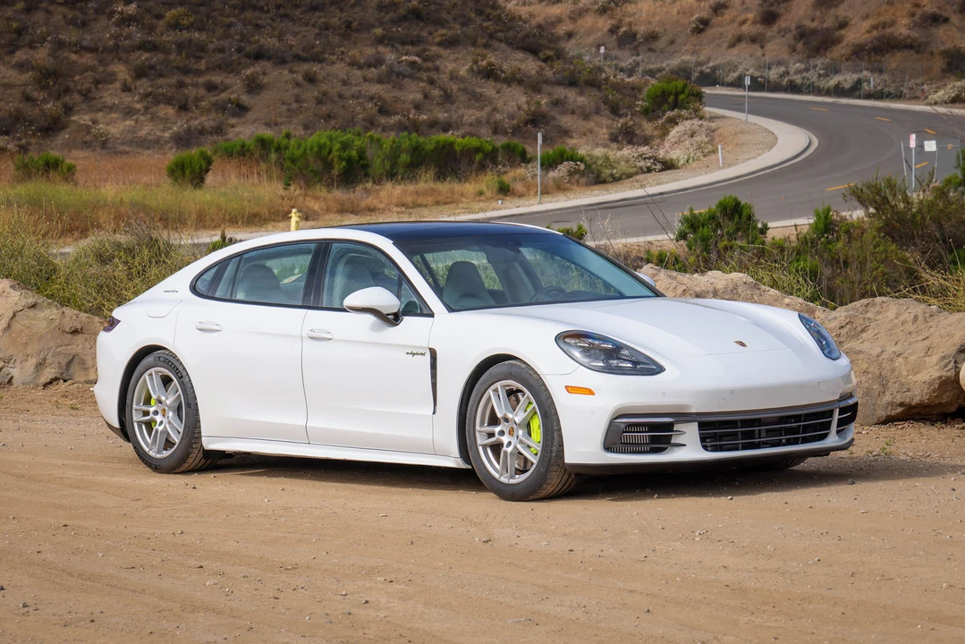 2018 Porsche 971 Panamera - Image 6 of 31