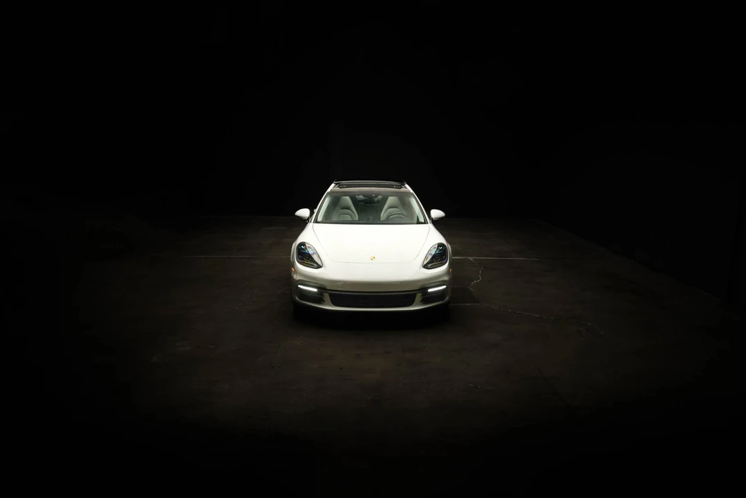2018 Porsche 971 Panamera - Image 22 of 31