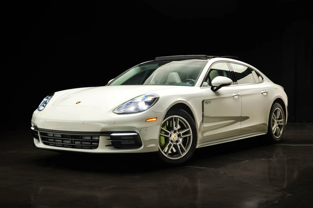 2018 Porsche 971 Panamera - Image 20 of 31