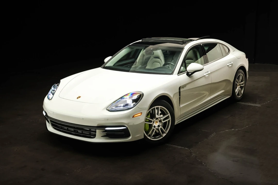 2018 Porsche 971 Panamera - Image 21 of 31