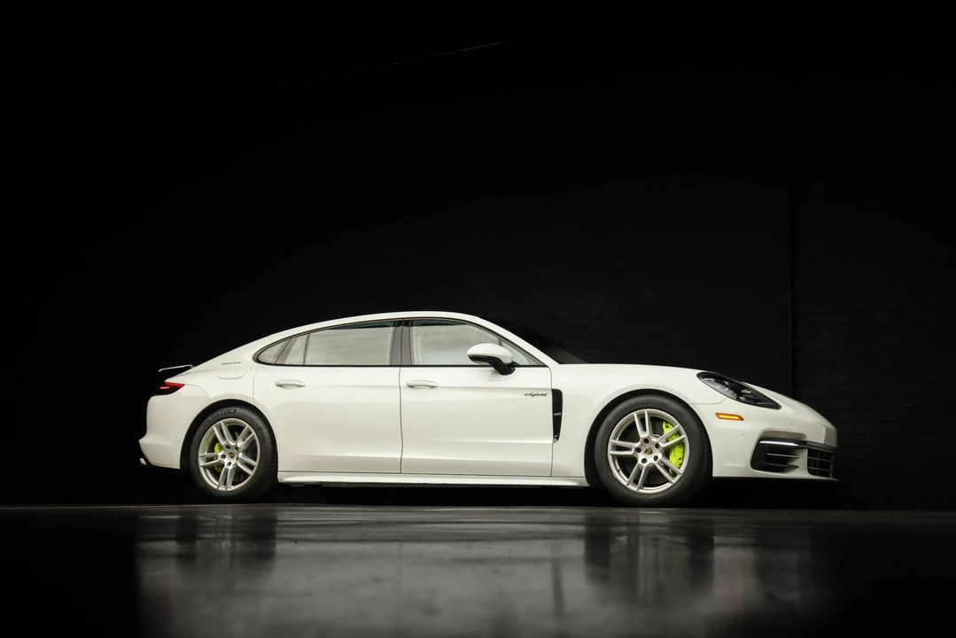 2018 Porsche 971 Panamera - Image 30 of 31