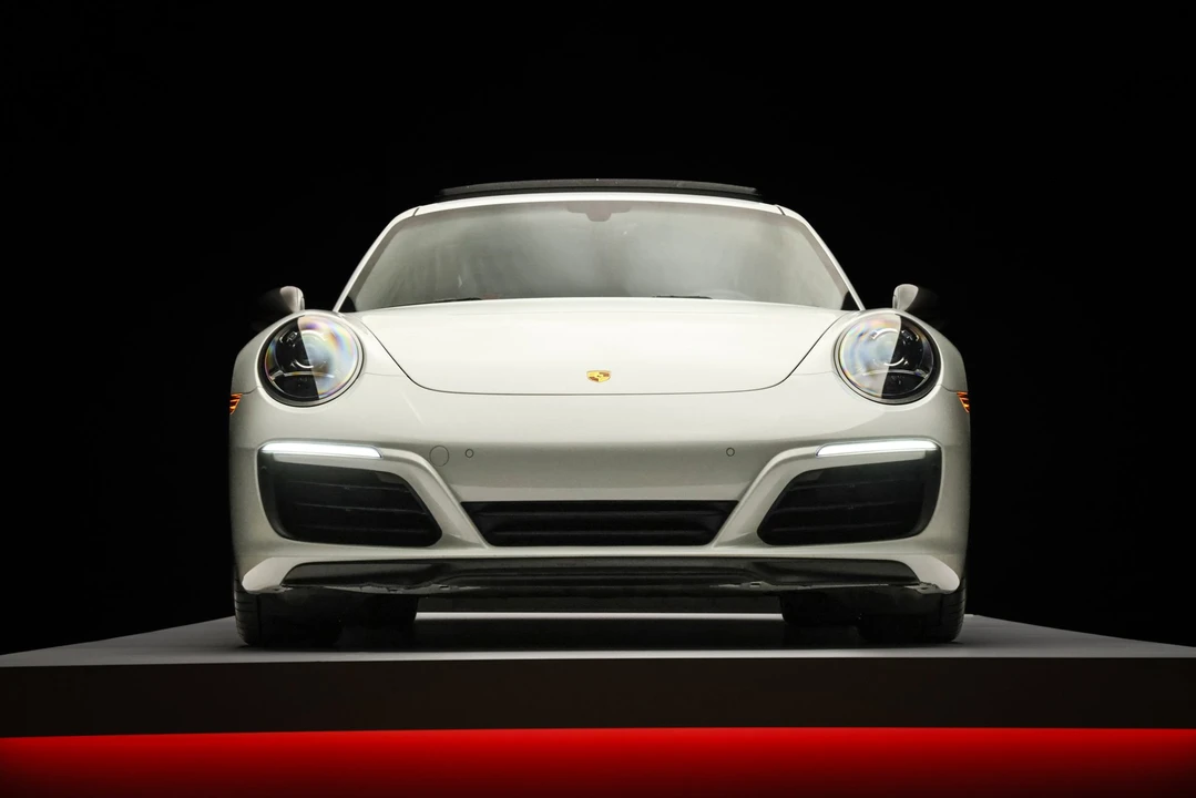 2019 Porsche 991 Carrera T - Image 15 of 31