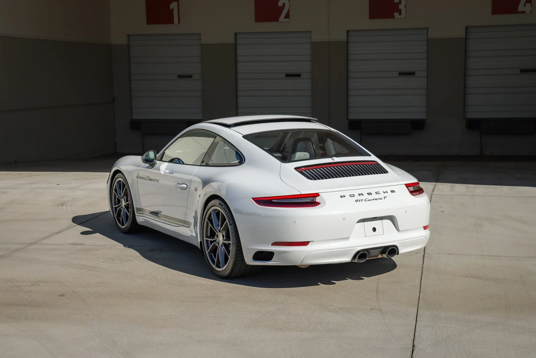 2019 Porsche 991 Carrera T - Image 9 of 31