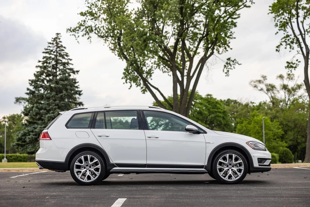 2019 Volkswagen Golf Mk7 - Image 14 of 31