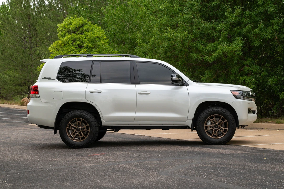 2020 Toyota J200 Land Cruiser - Image 13 of 31