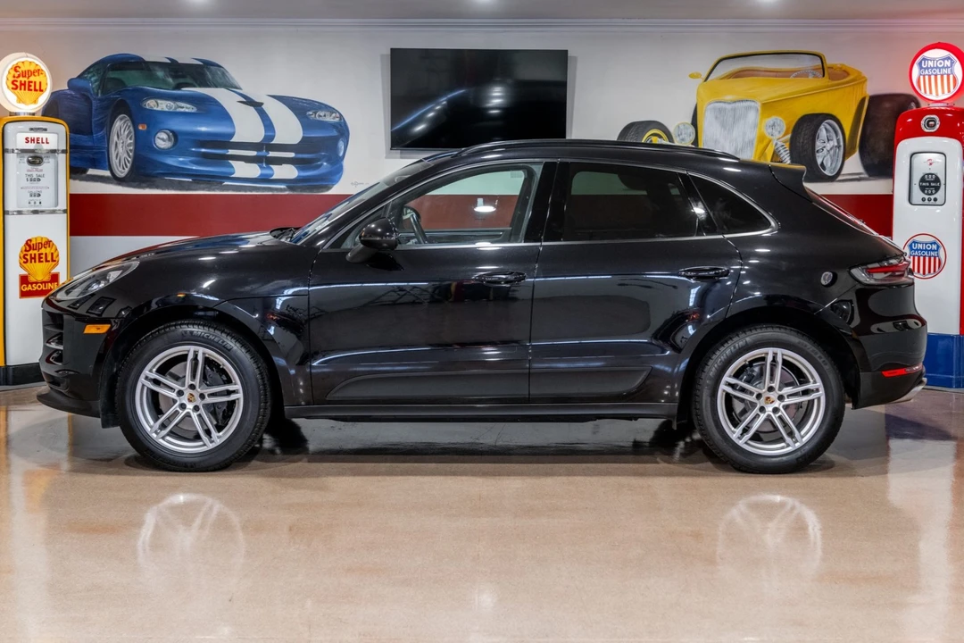 2021 Porsche Macan - Image 3 of 7