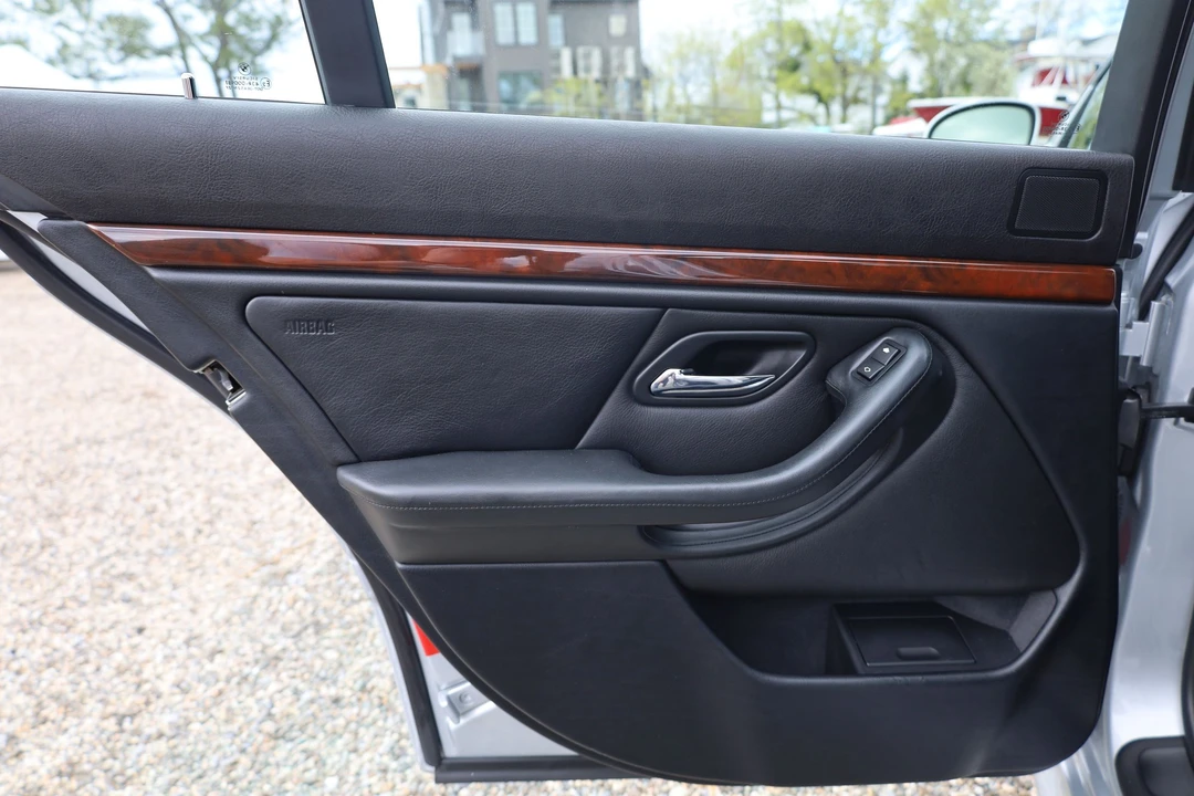 2000 BMW E39 M5 - Image 15 of 31