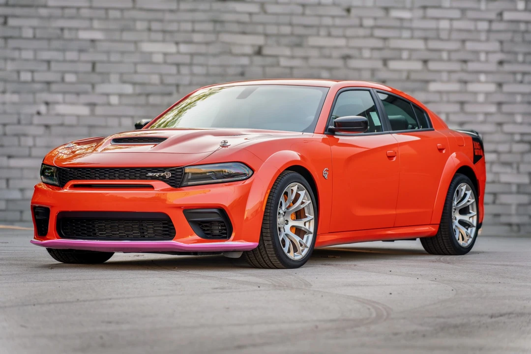 2023 Dodge Charger SRT Hellcat 7th Gen - Image 2 of 31
