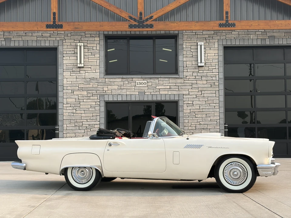 1957 Ford Thunderbird 1st Gen - Image 3 of 31