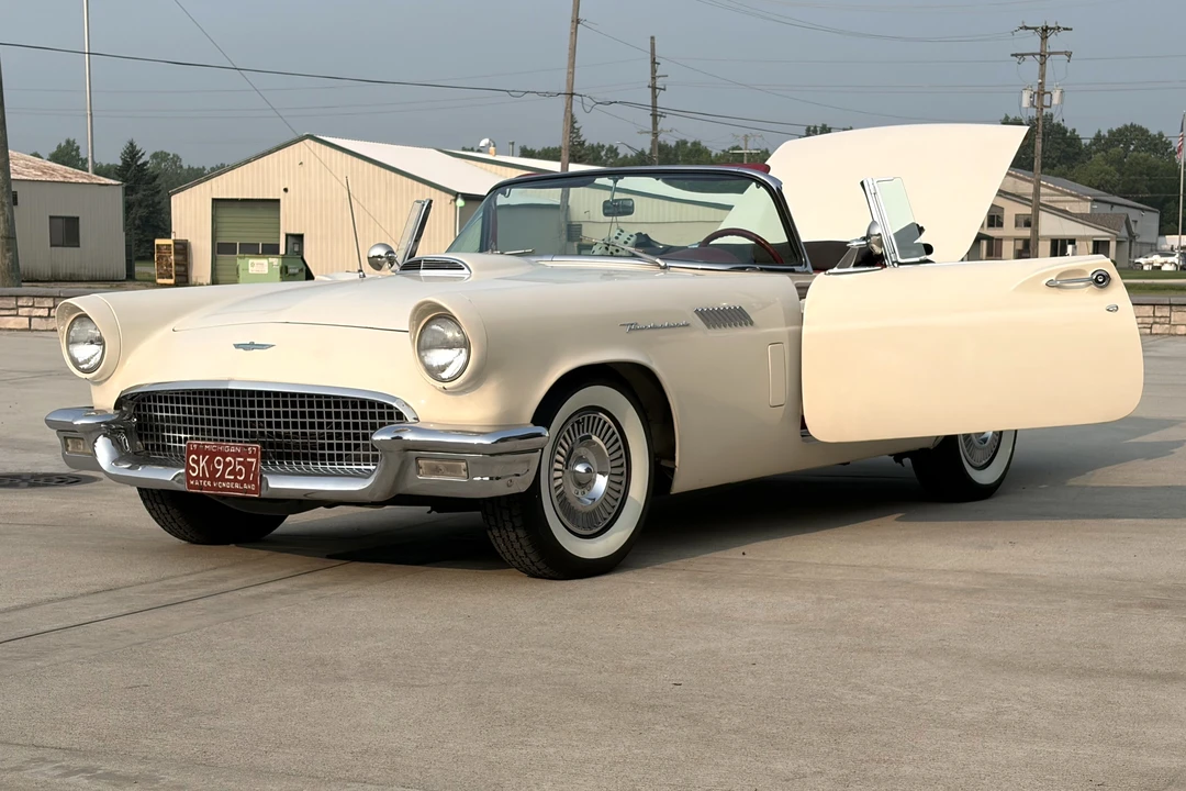1957 Ford Thunderbird 1st Gen - Image 13 of 31