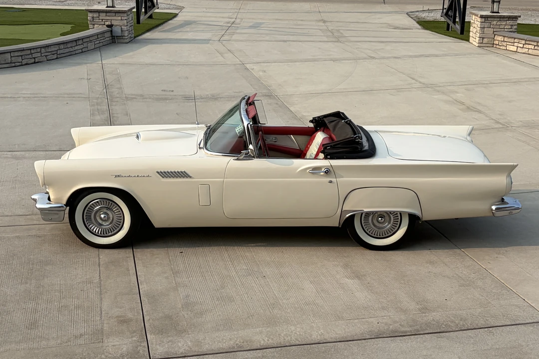 1957 Ford Thunderbird 1st Gen - Image 11 of 31