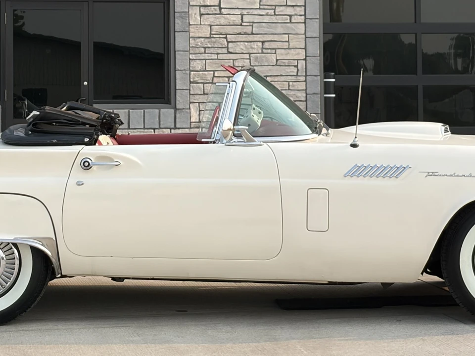 1957 Ford Thunderbird 1st Gen - Image 22 of 31