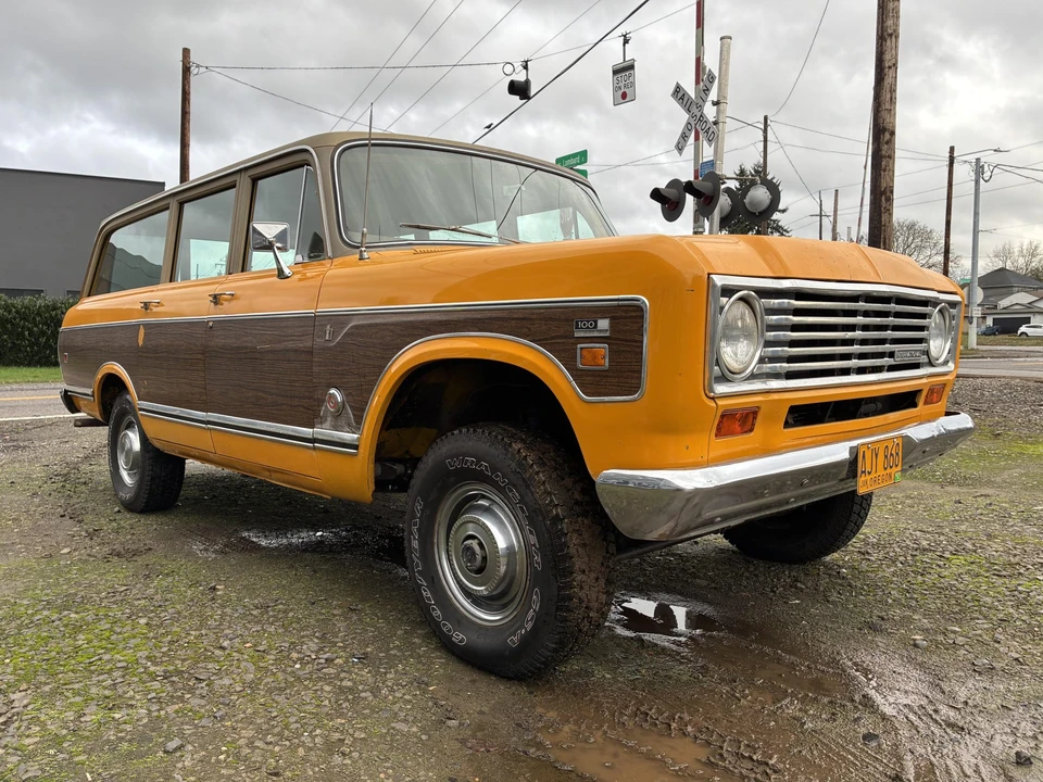 1974 International Harvester Travelall - Image 15 of 31