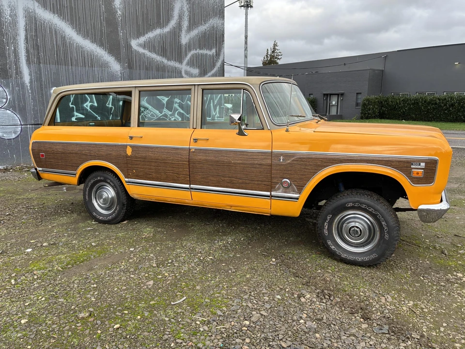 1974 International Harvester Travelall - Image 21 of 31