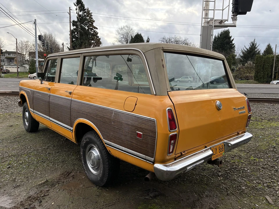 1974 International Harvester Travelall - Image 29 of 31