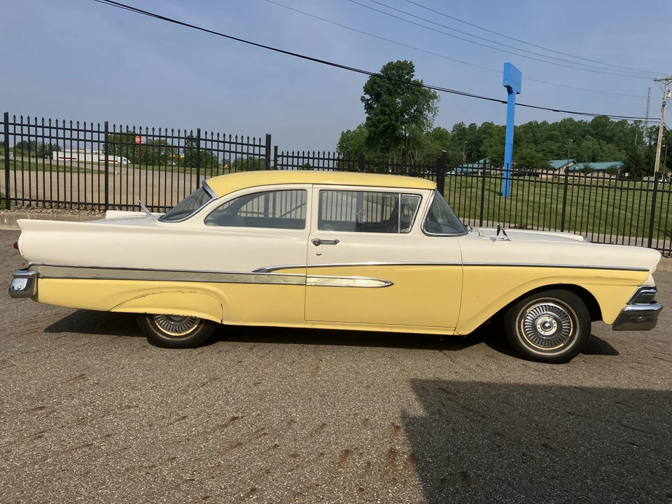 1958 Ford Customline - Image 11 of 31
